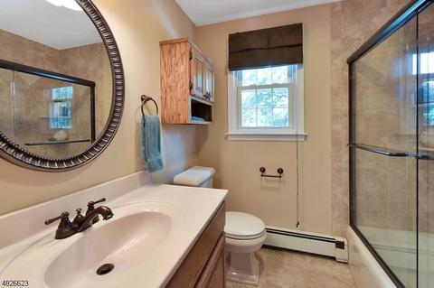 115 Fieldstone Pl, Wayne, NJ 07470 photo 19