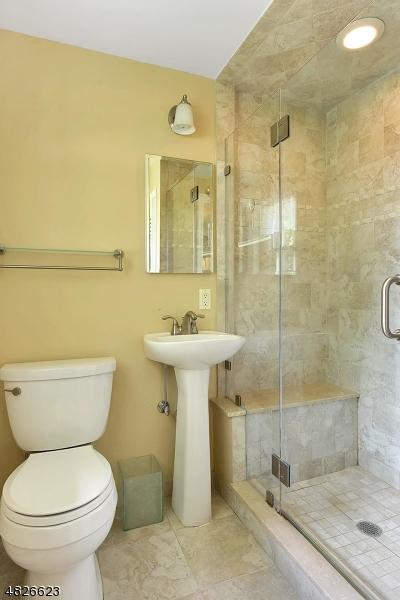 115 Fieldstone Pl, Wayne, NJ 07470 photo 17