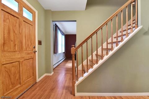 115 Fieldstone Pl, Wayne, NJ 07470 photo 3