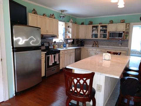 69 New St, Hampton, NJ 08827 photo 5