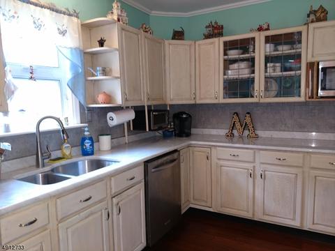 69 New St, Hampton, NJ 08827 photo 4