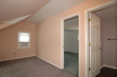 211 Sharp St, Hackettstown, NJ 07840 photo 17