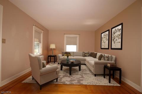 211 Sharp St, Hackettstown, NJ 07840 photo 2