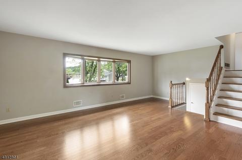 3 Devonshire Ter, Mount Olive Twp., NJ 07836 photo 8