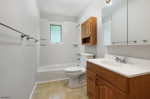 3 Devonshire Ter, Mount Olive Twp., NJ 07836 photo 15
