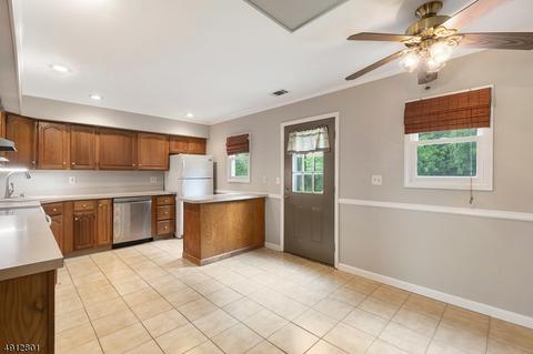 3 Devonshire Ter, Mount Olive Twp., NJ 07836 photo 4