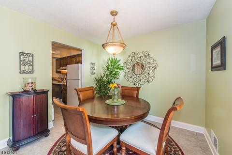 105 River Rd E-2 #E2, Nutley Twp., NJ 07110 photo 5