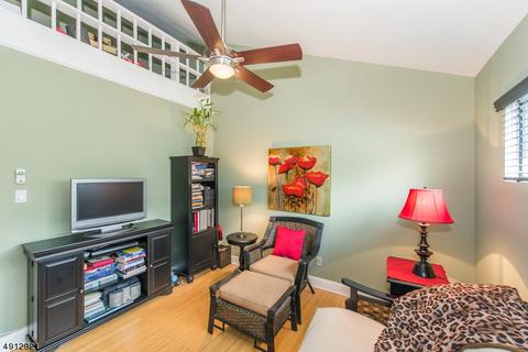 105 River Rd E-2 #E2, Nutley Twp., NJ 07110 photo 24