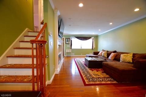 84 Kew Dr, Springfield, NJ 07081 photo 2