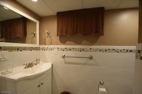 84 Kew Dr, Springfield, NJ 07081 photo 13