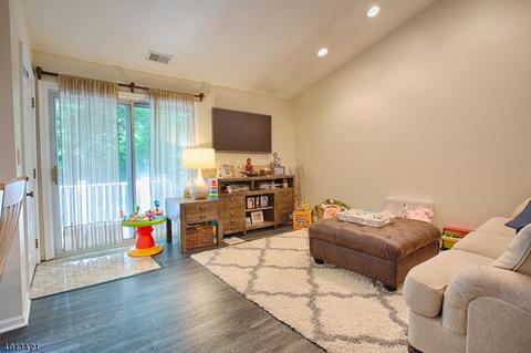 4 Stevens Ct, Bedminster, NJ 07921 photo 4