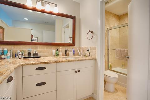 4 Stevens Ct, Bedminster, NJ 07921 photo 11
