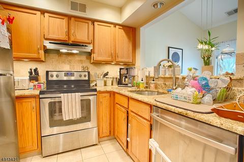 4 Stevens Ct, Bedminster, NJ 07921 photo 6