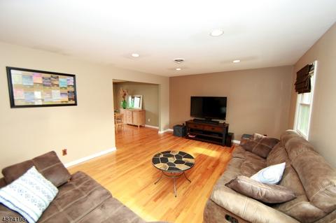 4 Baker Ave, Berkeley Heights, NJ 07922 photo 8