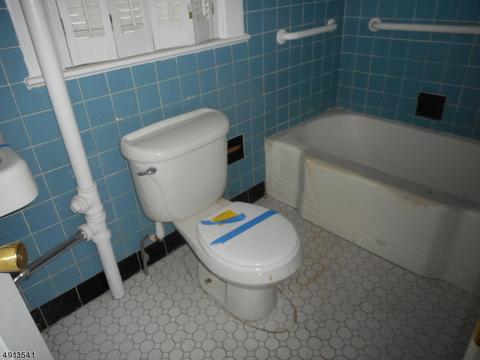 336 Emerson Ave, Plainfield, NJ 07062 photo 3