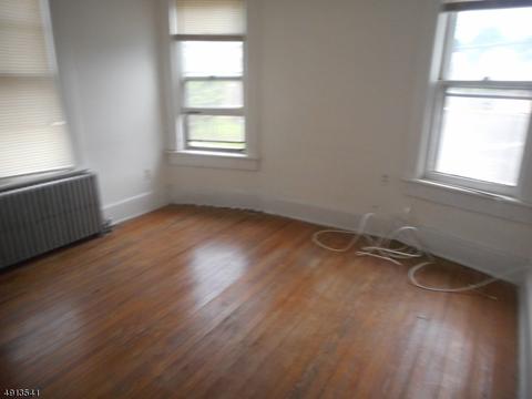 336 Emerson Ave, Plainfield, NJ 07062 photo 12