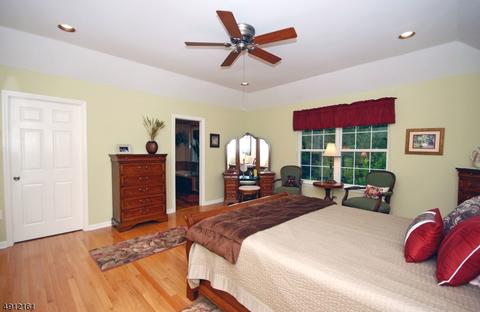 20 Cambridge Pl, Wayne, NJ 07470 photo 16