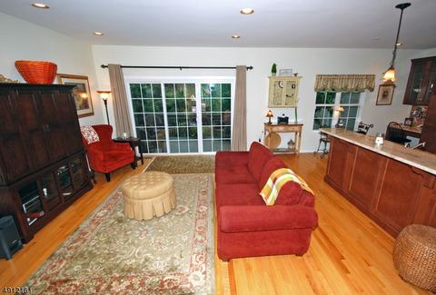 20 Cambridge Pl, Wayne, NJ 07470 photo 13