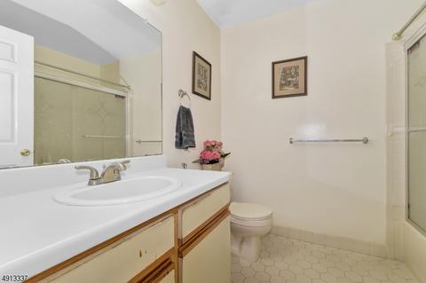5 Malvern Way, Edison, NJ 08817 photo 9