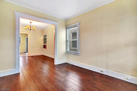 27 John St, Bound Brook, NJ 08805 photo 9