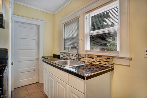 27 John St, Bound Brook, NJ 08805 photo 16