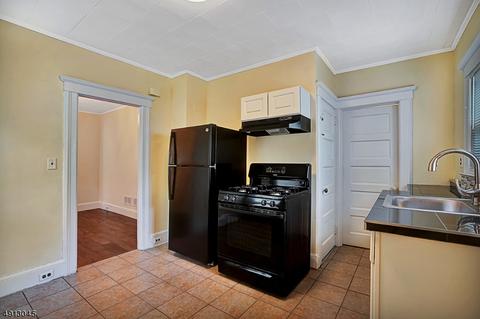 27 John St, Bound Brook, NJ 08805 photo 17