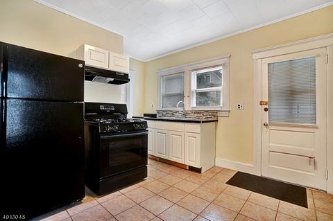 27 John St, Bound Brook, NJ 08805 photo 7