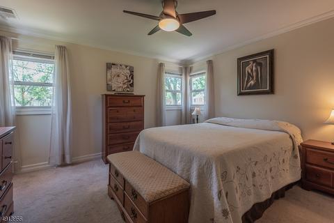 168 Village Cir E, Paramus, NJ 07652 photo 14