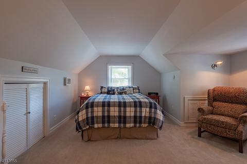 168 Village Cir E, Paramus, NJ 07652 photo 18