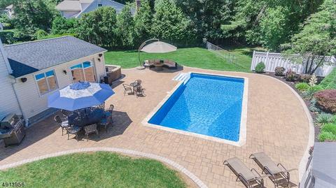 168 Village Cir E, Paramus, NJ 07652 photo 22
