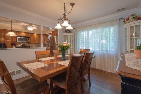 168 Village Cir E, Paramus, NJ 07652 photo 5