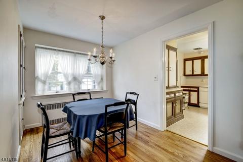 87 Green Knolls Dr, Wayne, NJ 07470 photo 5