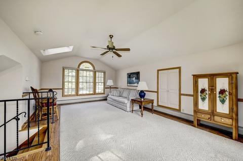 87 Green Knolls Dr, Wayne, NJ 07470 photo 9