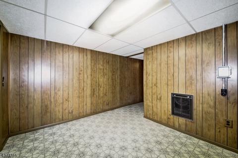 87 Green Knolls Dr, Wayne, NJ 07470 photo 18