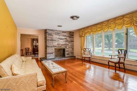 605 E Baldwin St, Hackettstown, NJ 07840 photo 4