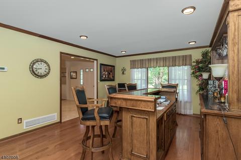 2 Rolling Ln, Flemington, NJ 08822 photo 4