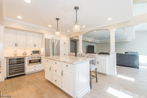 44 Wellington Dr, Wayne, NJ 07470 photo 9