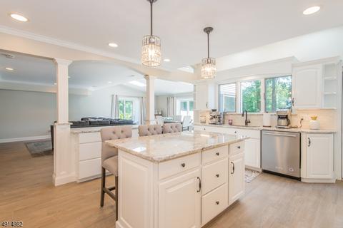 44 Wellington Dr, Wayne, NJ 07470 photo 11