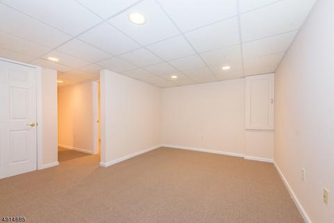 22 Forest Ter, Wayne, NJ 07470 photo 14