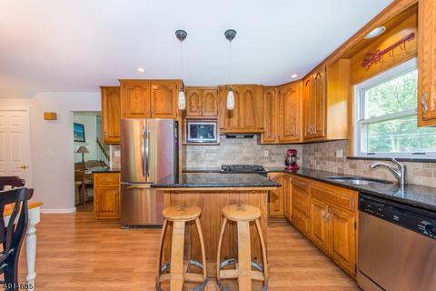 22 Forest Ter, Wayne, NJ 07470 photo 8