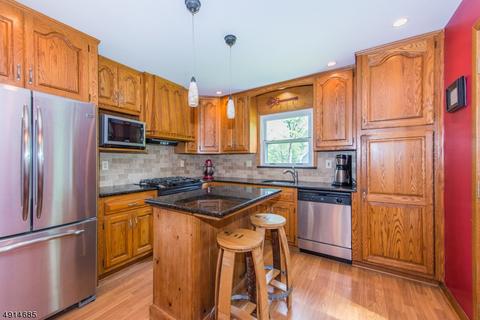 22 Forest Ter, Wayne, NJ 07470 photo 5