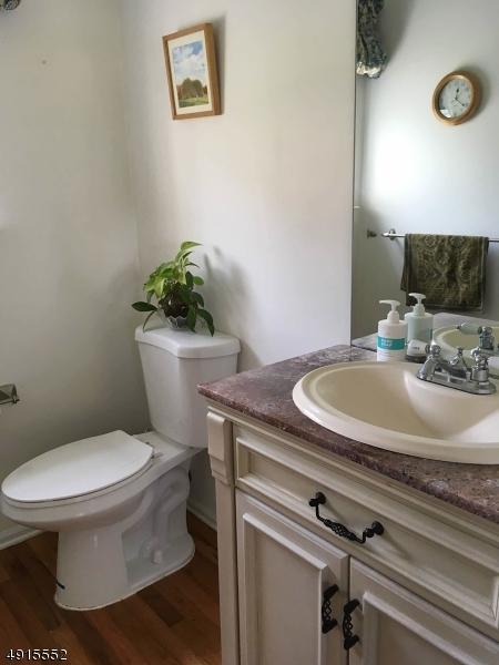7 Saxton Ln, Hackettstown, NJ 07840 photo 16