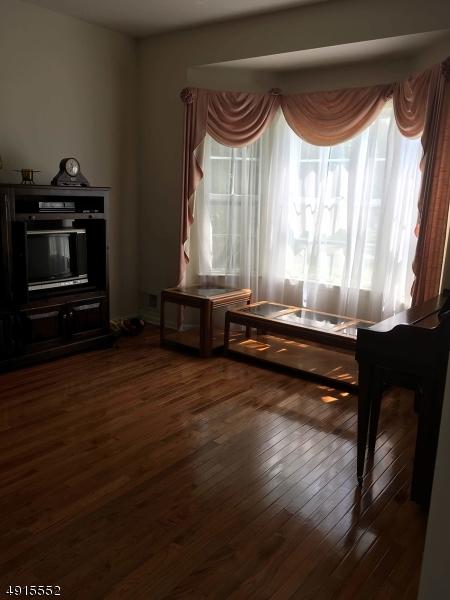 7 Saxton Ln, Hackettstown, NJ 07840 photo 4