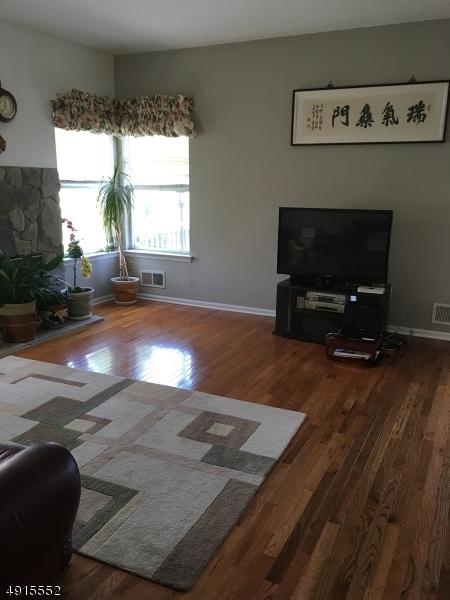 7 Saxton Ln, Hackettstown, NJ 07840 photo 11