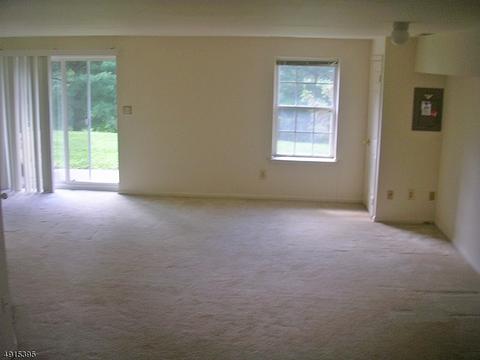 23 Pinehurst Dr, Washington, NJ 07882 photo 9