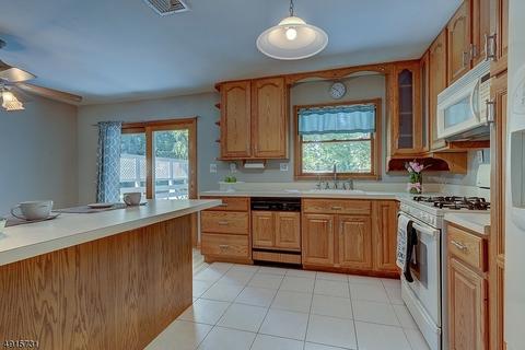 26 Evergreen Ave, Springfield, NJ 07081 photo 3