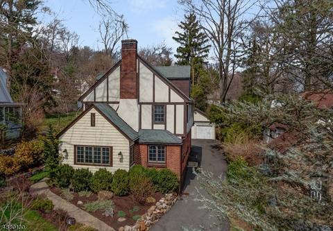 87 Pine St, Millburn, NJ 07041 photo 24