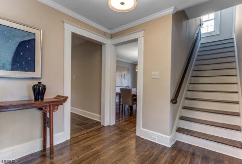 87 Pine St, Millburn, NJ 07041 photo 2