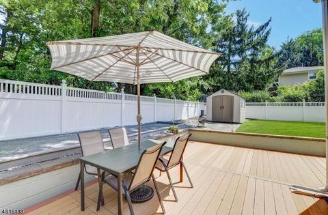 47 Hemlock Dr, Paramus, NJ 07652 photo 20