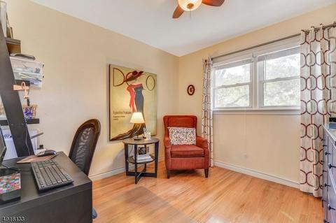 47 Hemlock Dr, Paramus, NJ 07652 photo 13